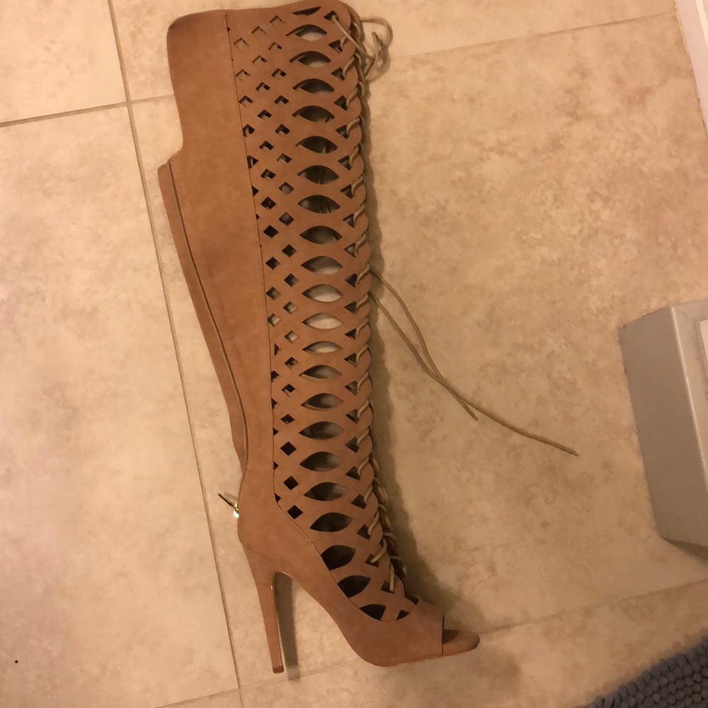 High thigh boots